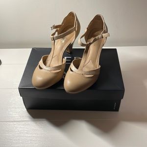 NATURLIZER NUDD MARY JANE COMFORT HEEL
